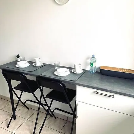 La Station - A Proximite Immediate De La Gare * 第戎