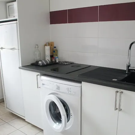 La Station - A Proximite Immediate De La Gare