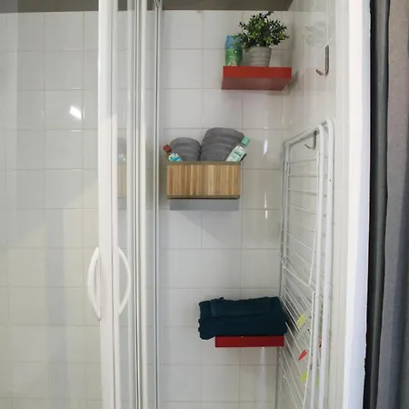 La Station - A Proximite Immediate De La Gare